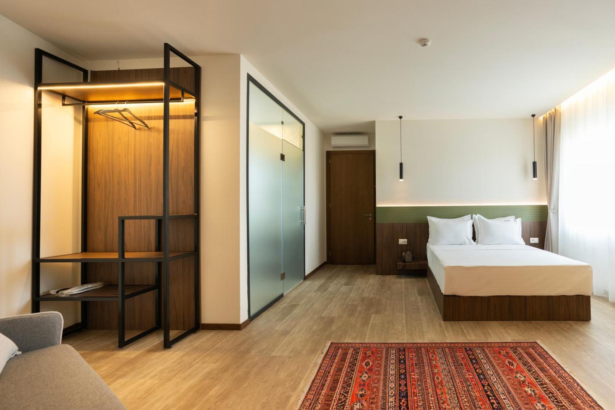 Star Hill Hotel Pristina Exterior foto