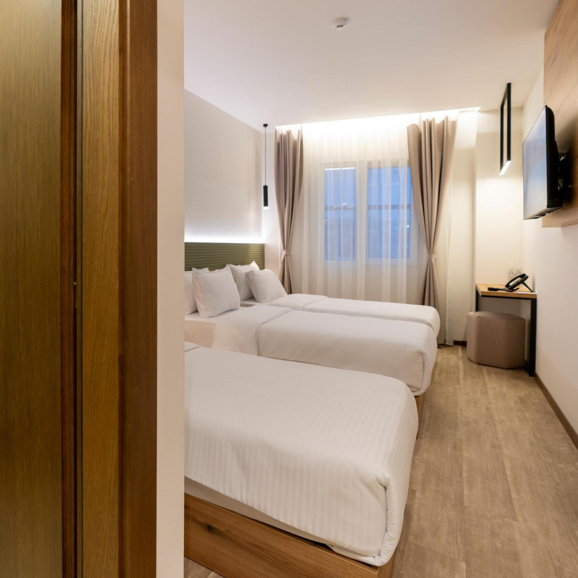 Star Hill Hotel Pristina Exterior foto